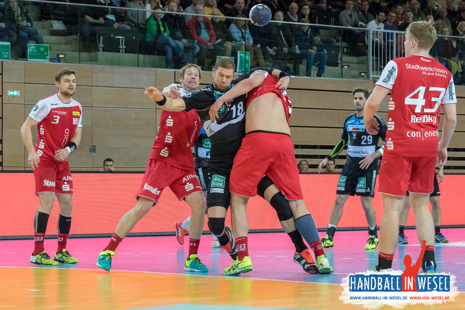 HC Rhein Vikings - TuSEM Essen 32:29 (17:14) / 2.Liga / DKB Hand